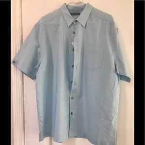 Cubavera Men’s short sleeve button down shirt